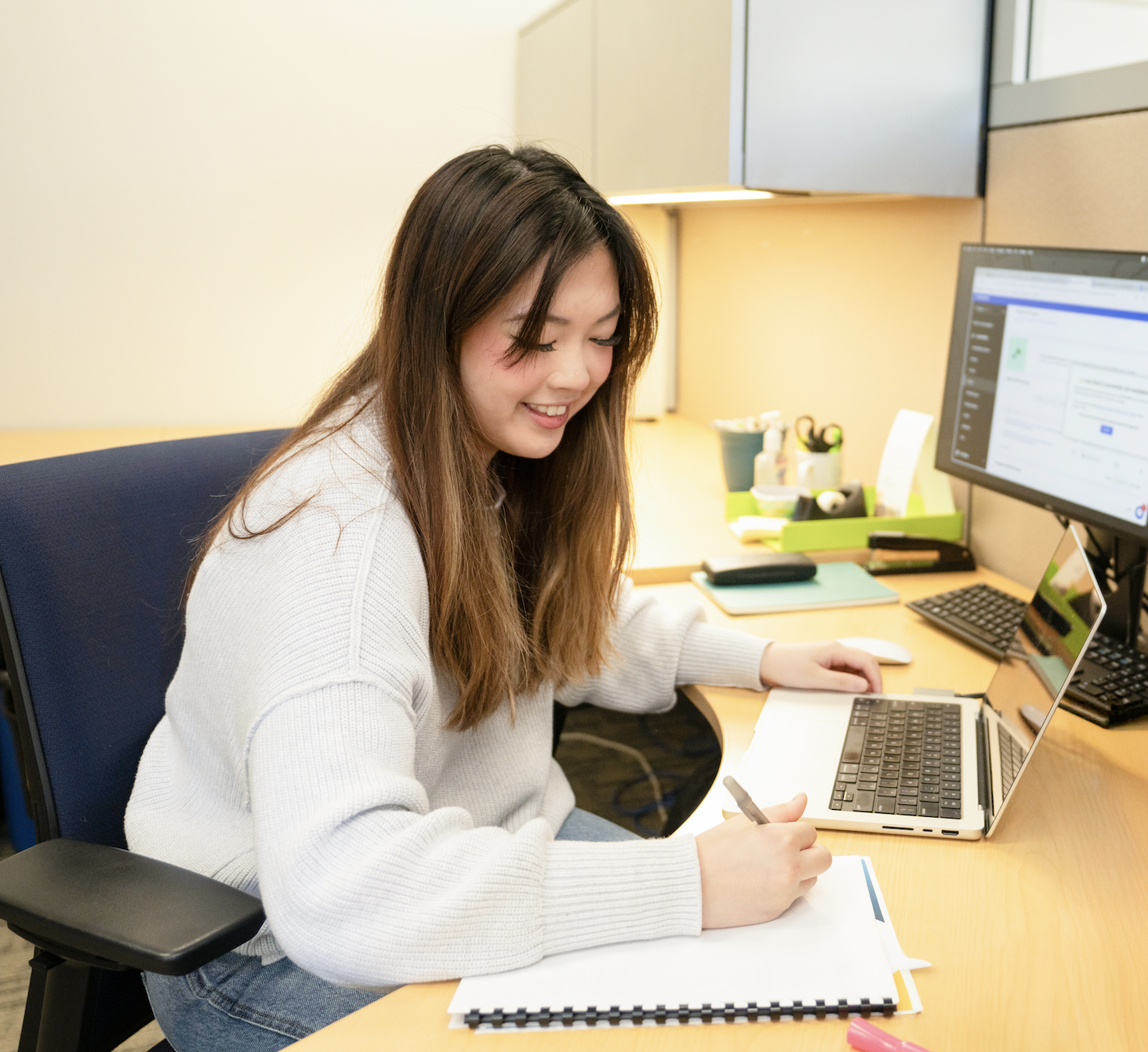 Kaitlyn Loi Intern Photoshoot